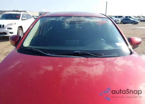 2019 Toyota Yaris Le z USA, uszkodzony, nr VIN 3MYDLBYV2KY522238